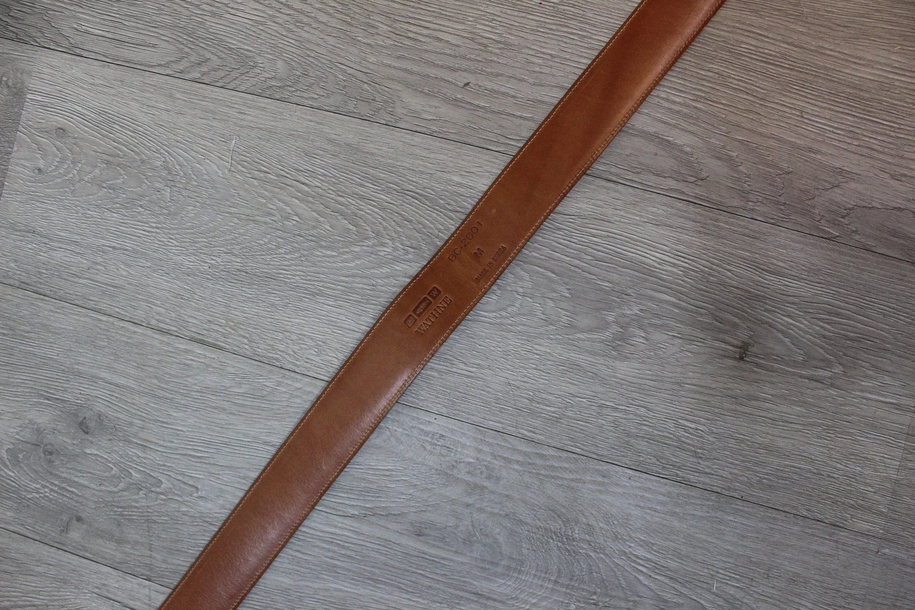 1980s TURNLOCK Wathne leather BELT medium  | new spring
