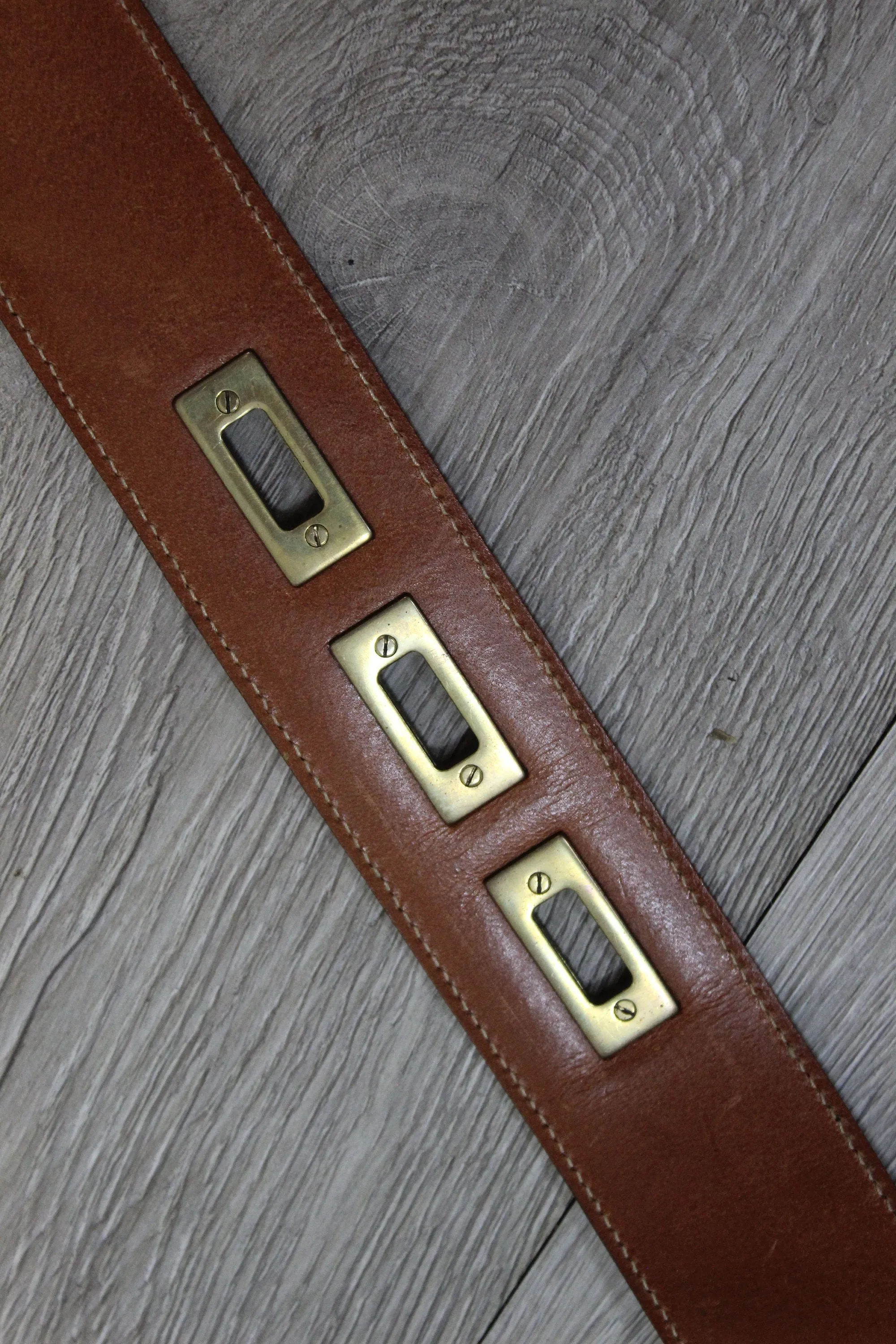 1980s TURNLOCK Wathne leather BELT medium  | new spring