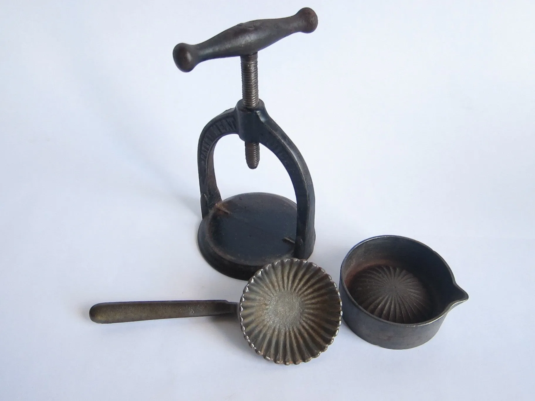 Antique Osborne Meat Juice Press, Victorian Cast Iron Patent March 1884