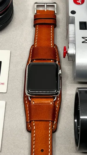Apple Watch Band in Bund Strap, Apple Watch Ultra 49mm 41mm, Vintage Brown Aged Leather Apple Watch Band Women