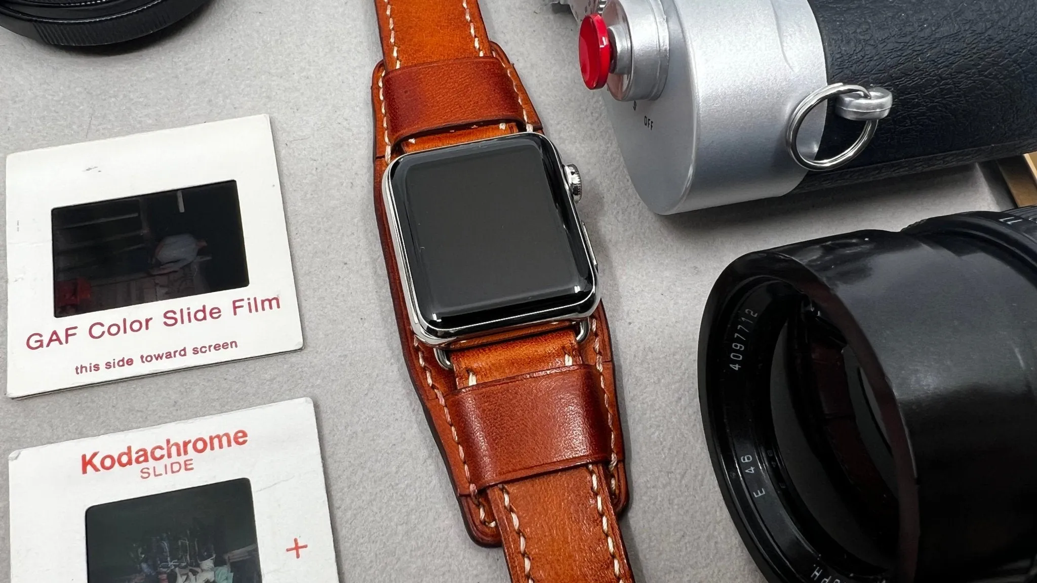 Apple Watch Band in Bund Strap, Apple Watch Ultra 49mm 41mm, Vintage Brown Aged Leather Apple Watch Band Women