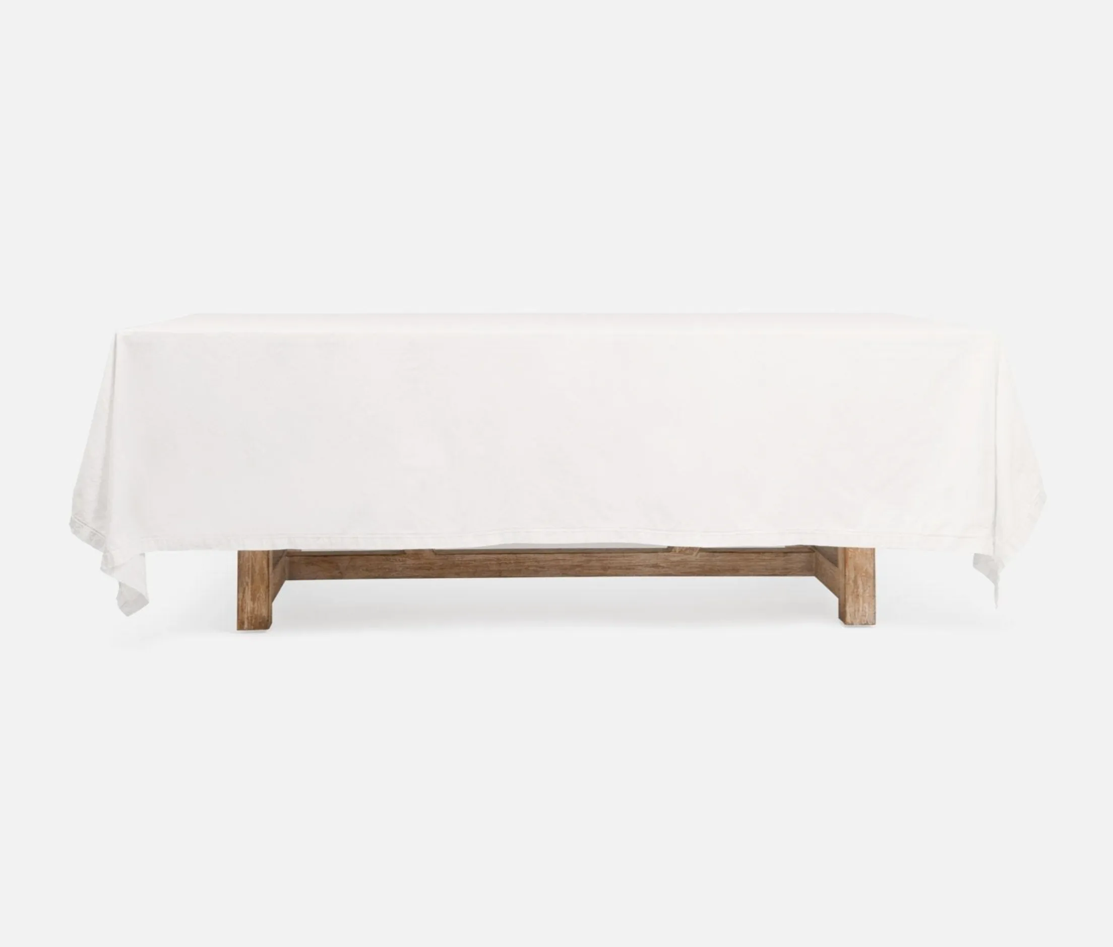 Betty Tablecoth / Ivory