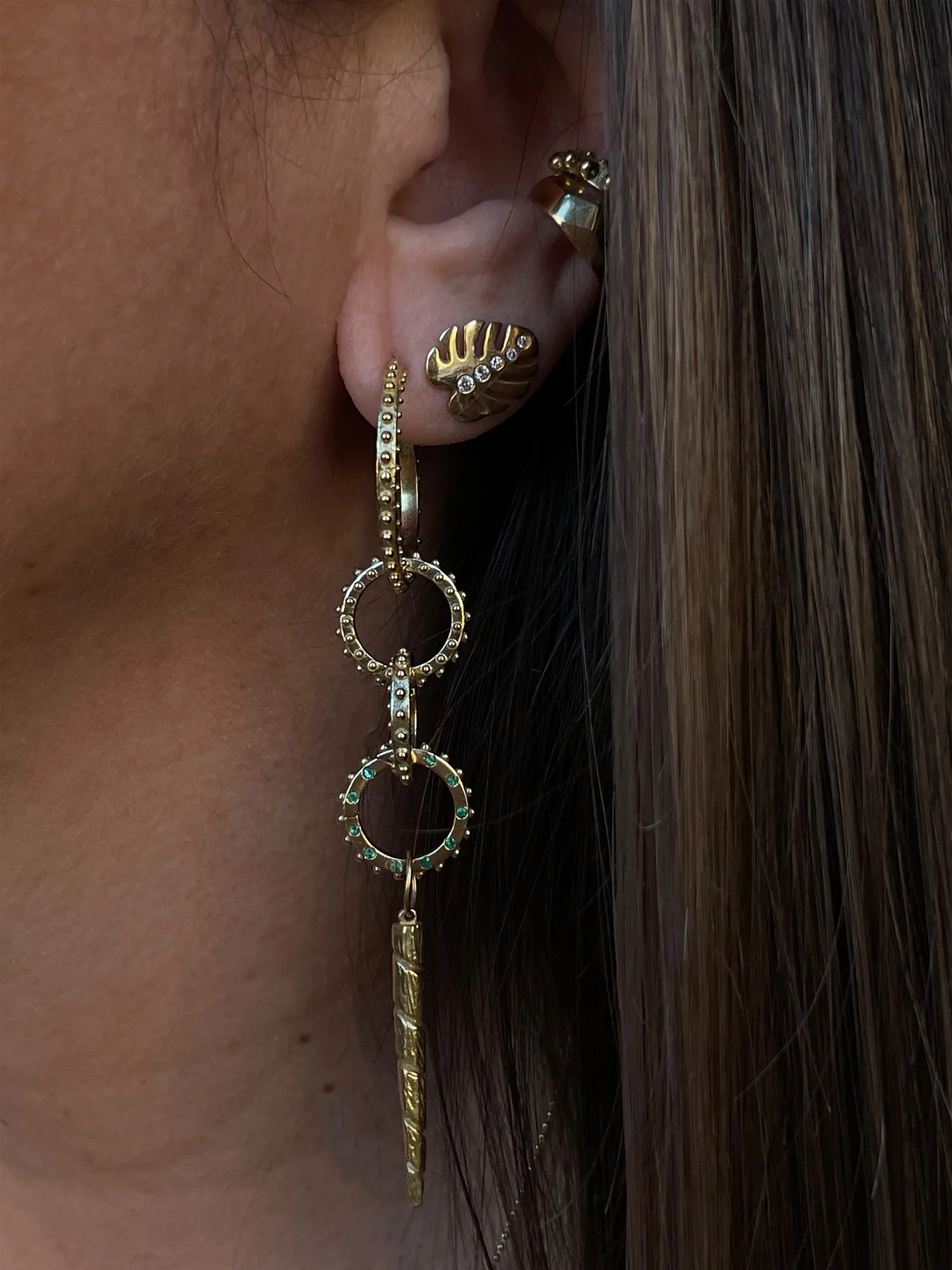 BOHEME EMERALD CLICKER YELLOW GOLD