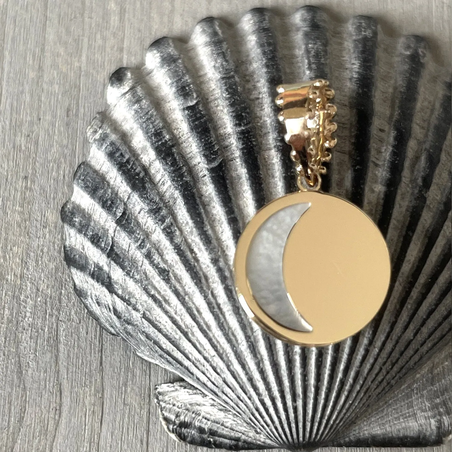 BOHEME PETITE LUNE BLANCHE CHARM