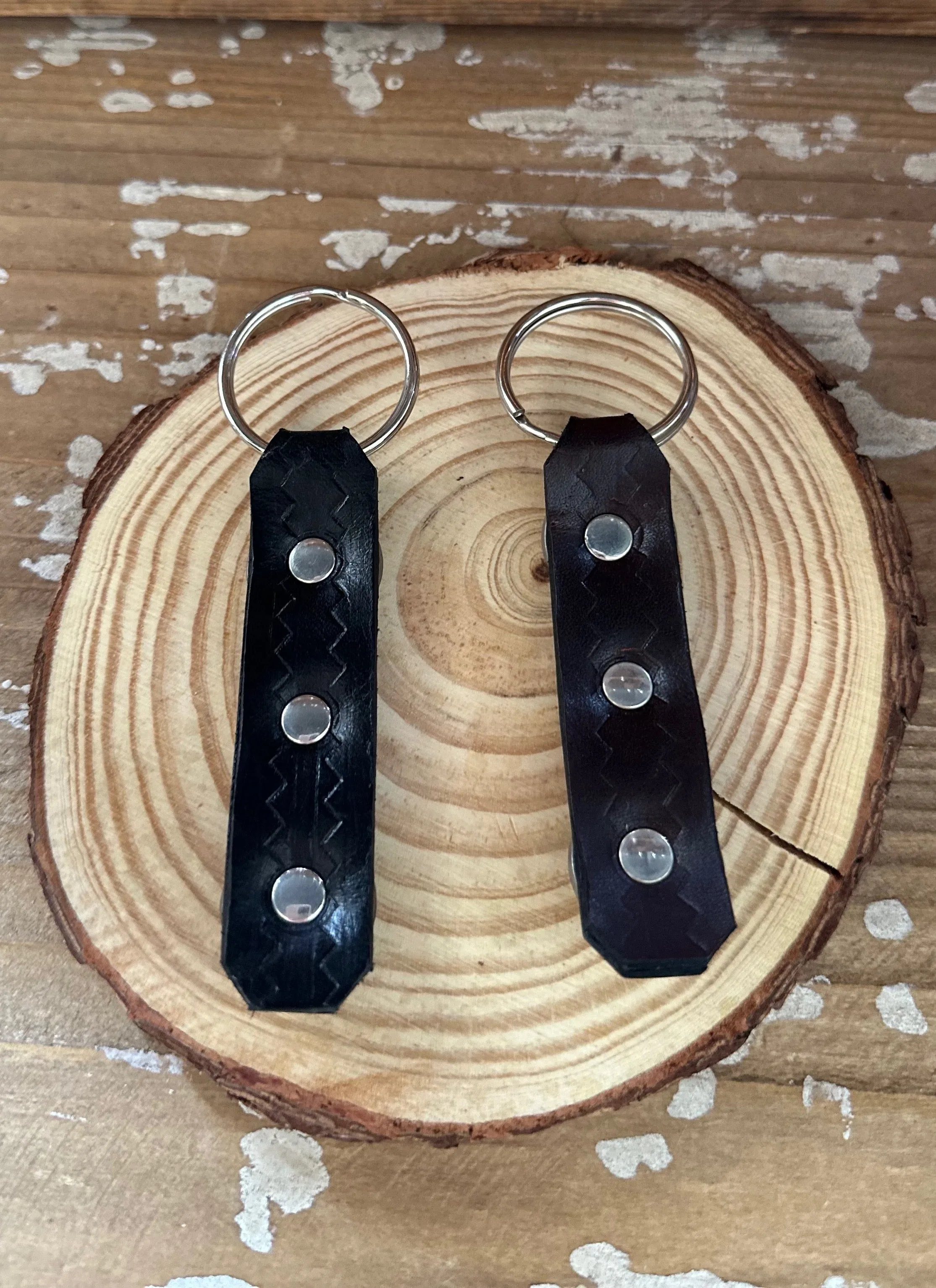 BUFFALO DANCER Leather Strap Keychain
