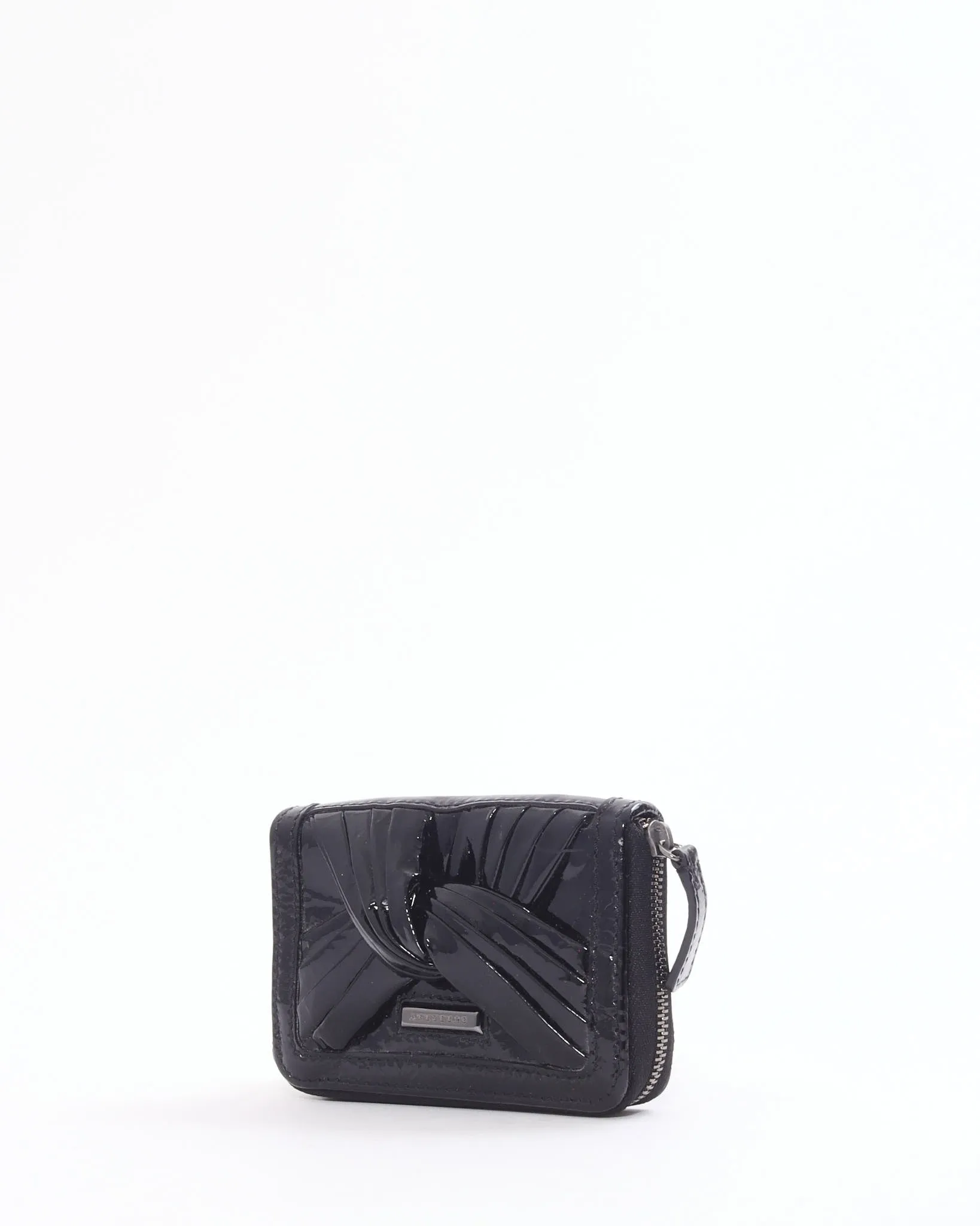 Burberry Vintage Black Patent Leather Knotted Zippy Wallet