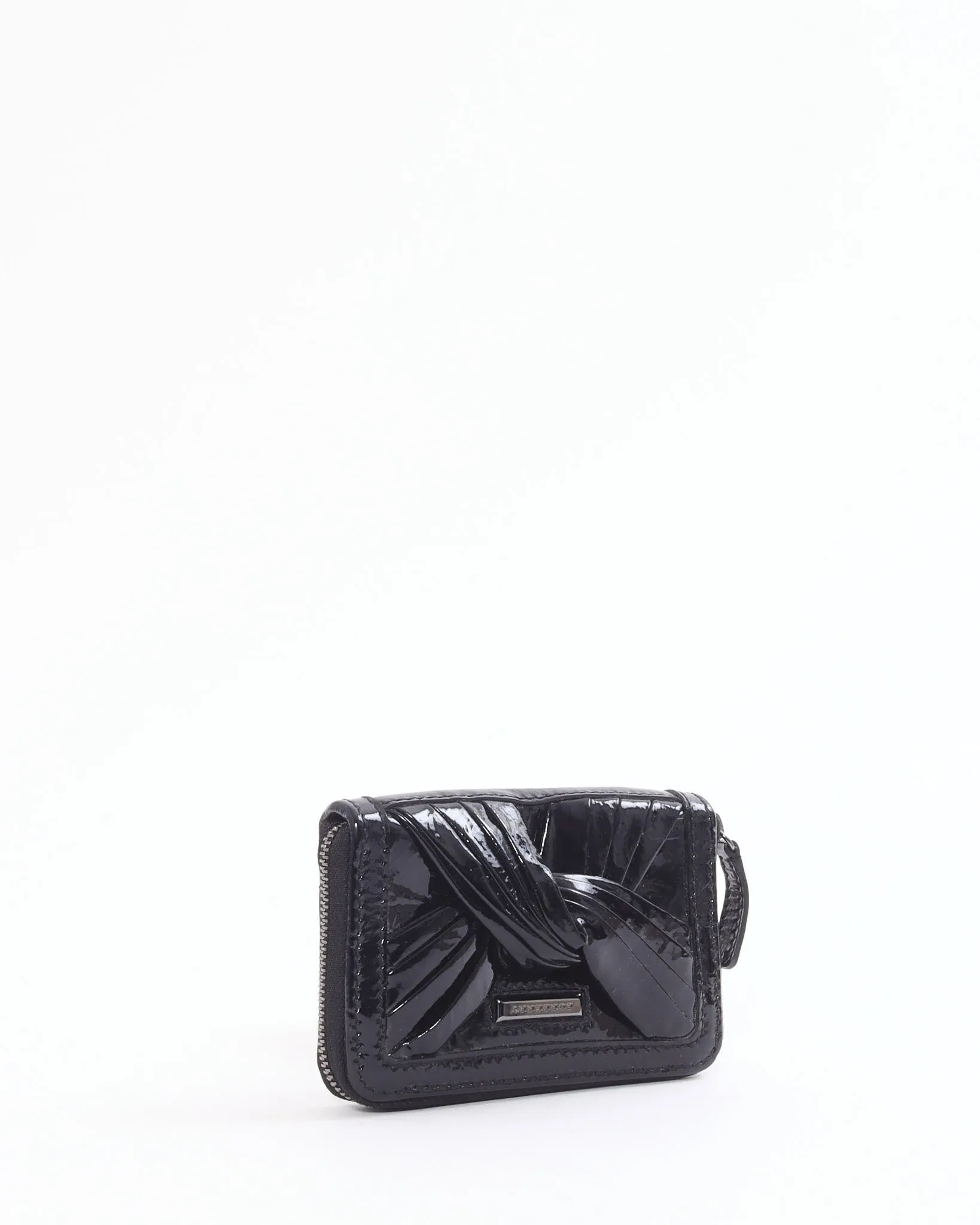Burberry Vintage Black Patent Leather Knotted Zippy Wallet