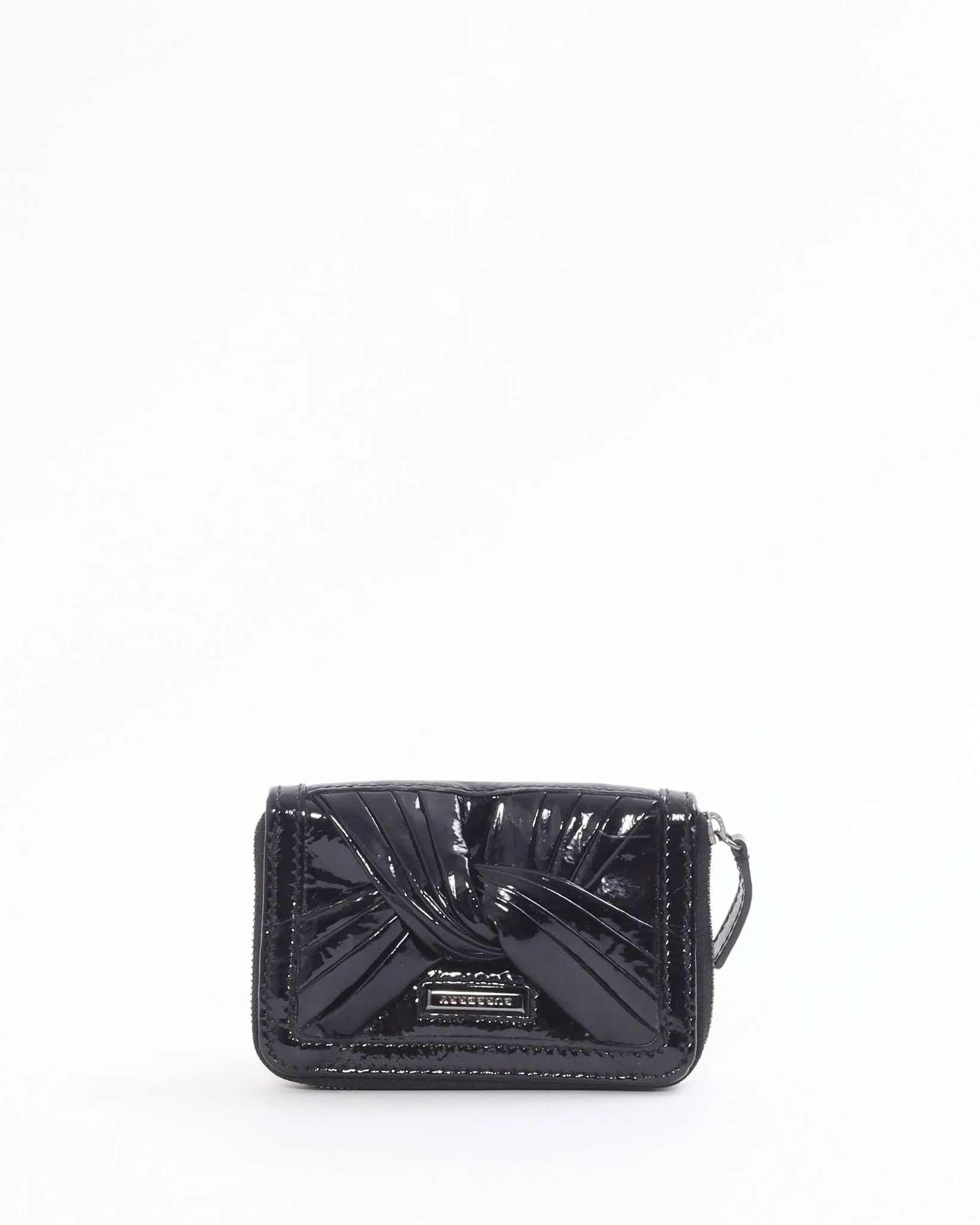 Burberry Vintage Black Patent Leather Knotted Zippy Wallet