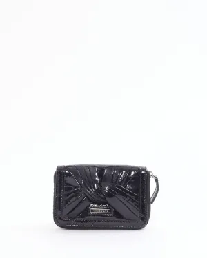 Burberry Vintage Black Patent Leather Knotted Zippy Wallet