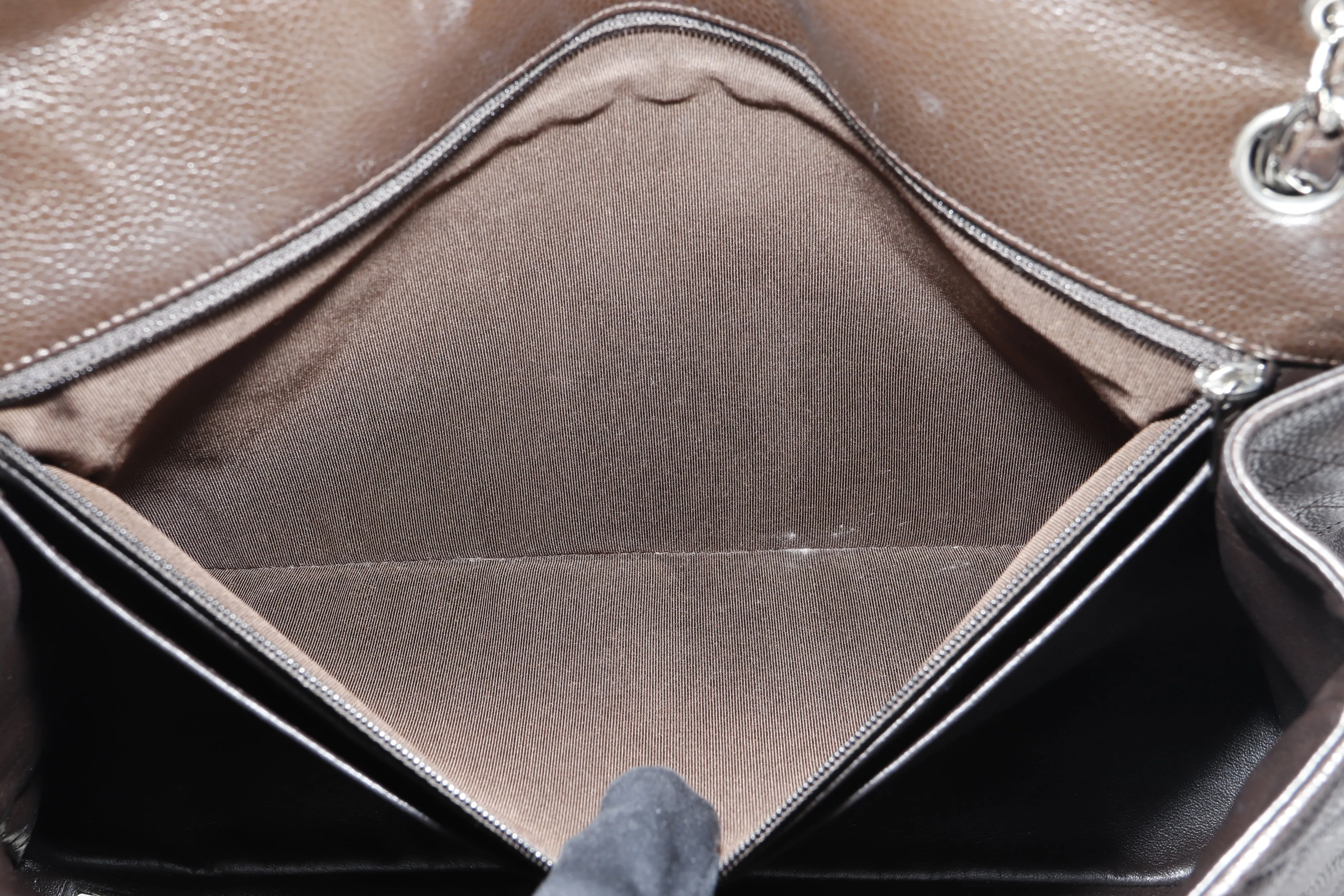 CHANEL CLASSIC FLAP MAXI SINGLE FLAP (1401xxxx) BROWN CAVIAR LEATHER, SILVER HARDWARE, WITH CARD, DUST COVER & BOX