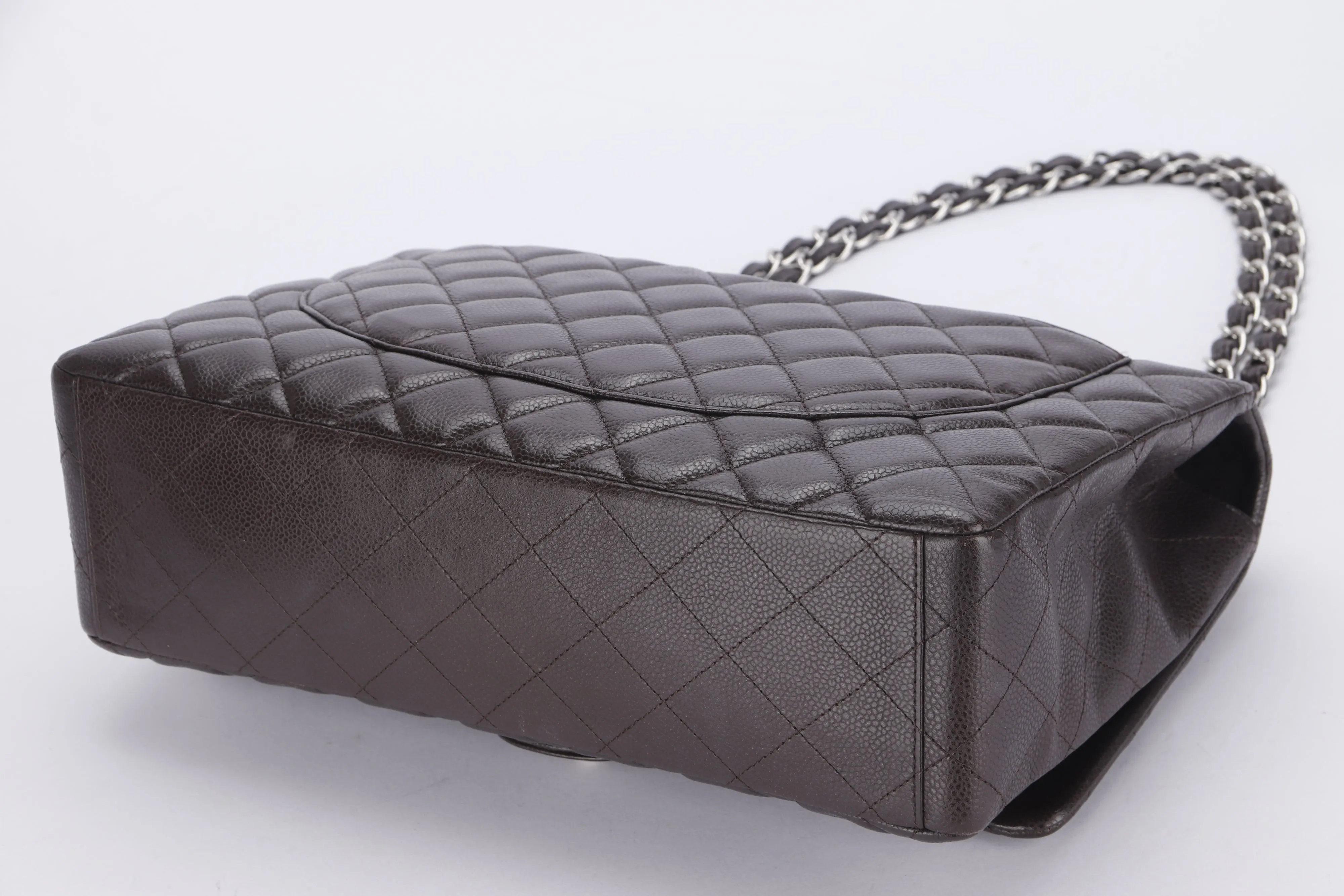 CHANEL CLASSIC FLAP MAXI SINGLE FLAP (1401xxxx) BROWN CAVIAR LEATHER, SILVER HARDWARE, WITH CARD, DUST COVER & BOX