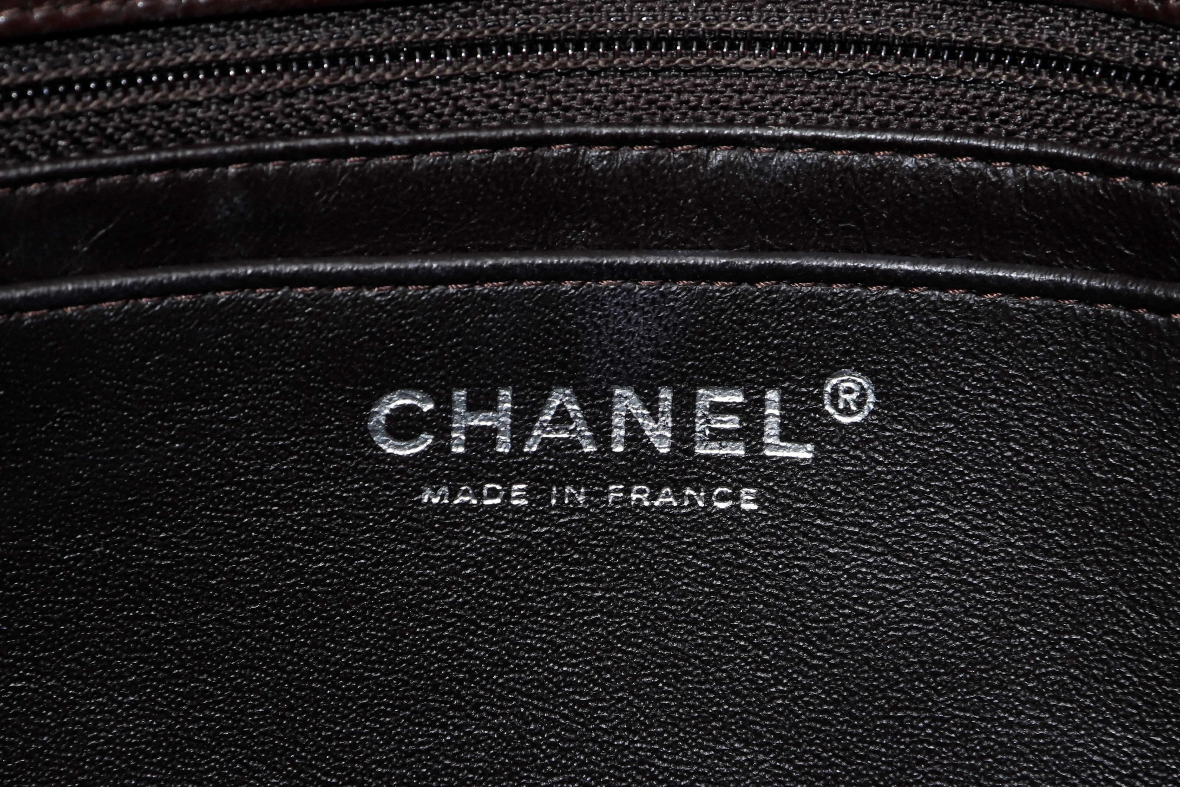 CHANEL CLASSIC FLAP MAXI SINGLE FLAP (1401xxxx) BROWN CAVIAR LEATHER, SILVER HARDWARE, WITH CARD, DUST COVER & BOX