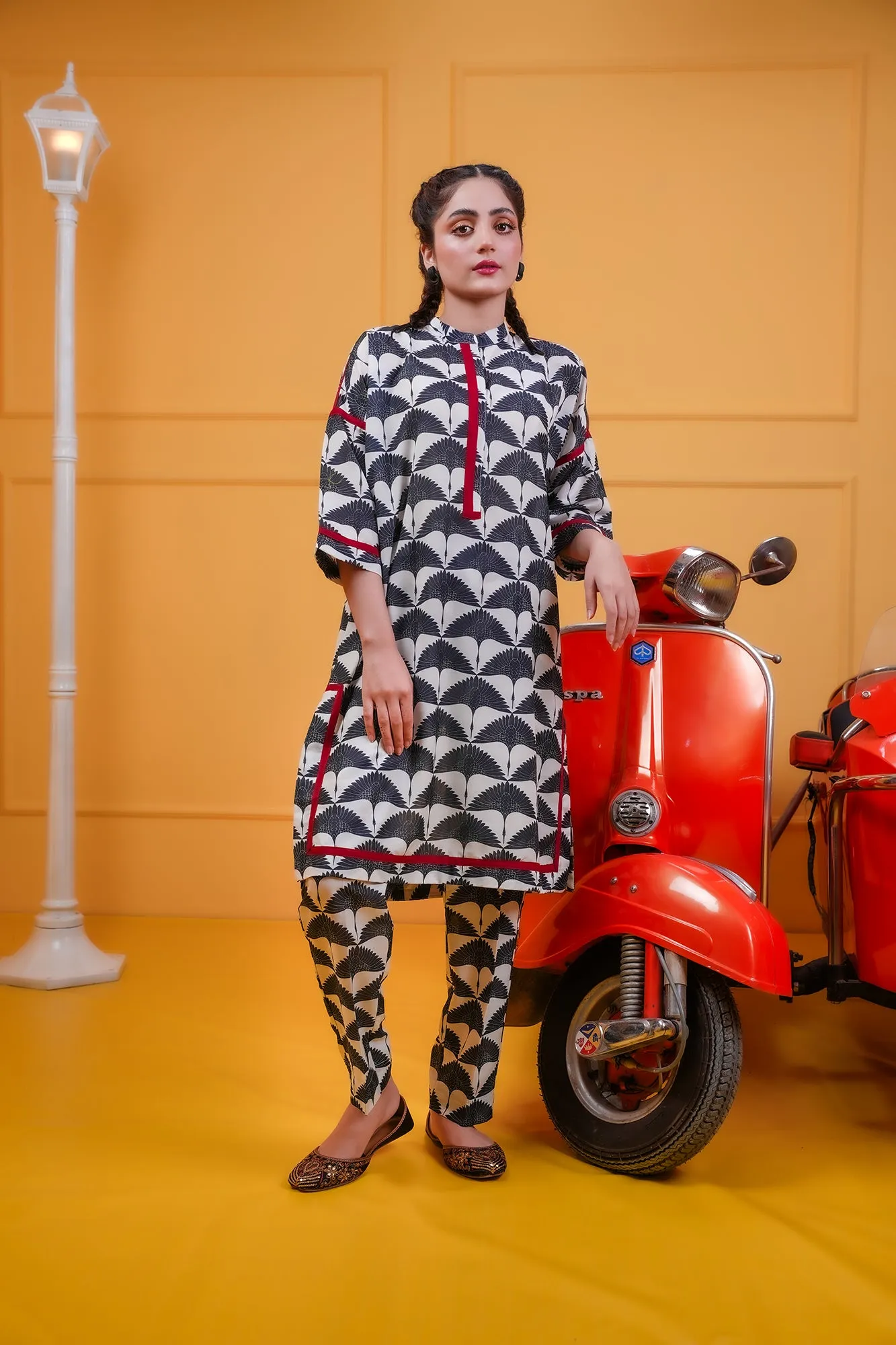 Chic Black and Red Printed Co-ord Set