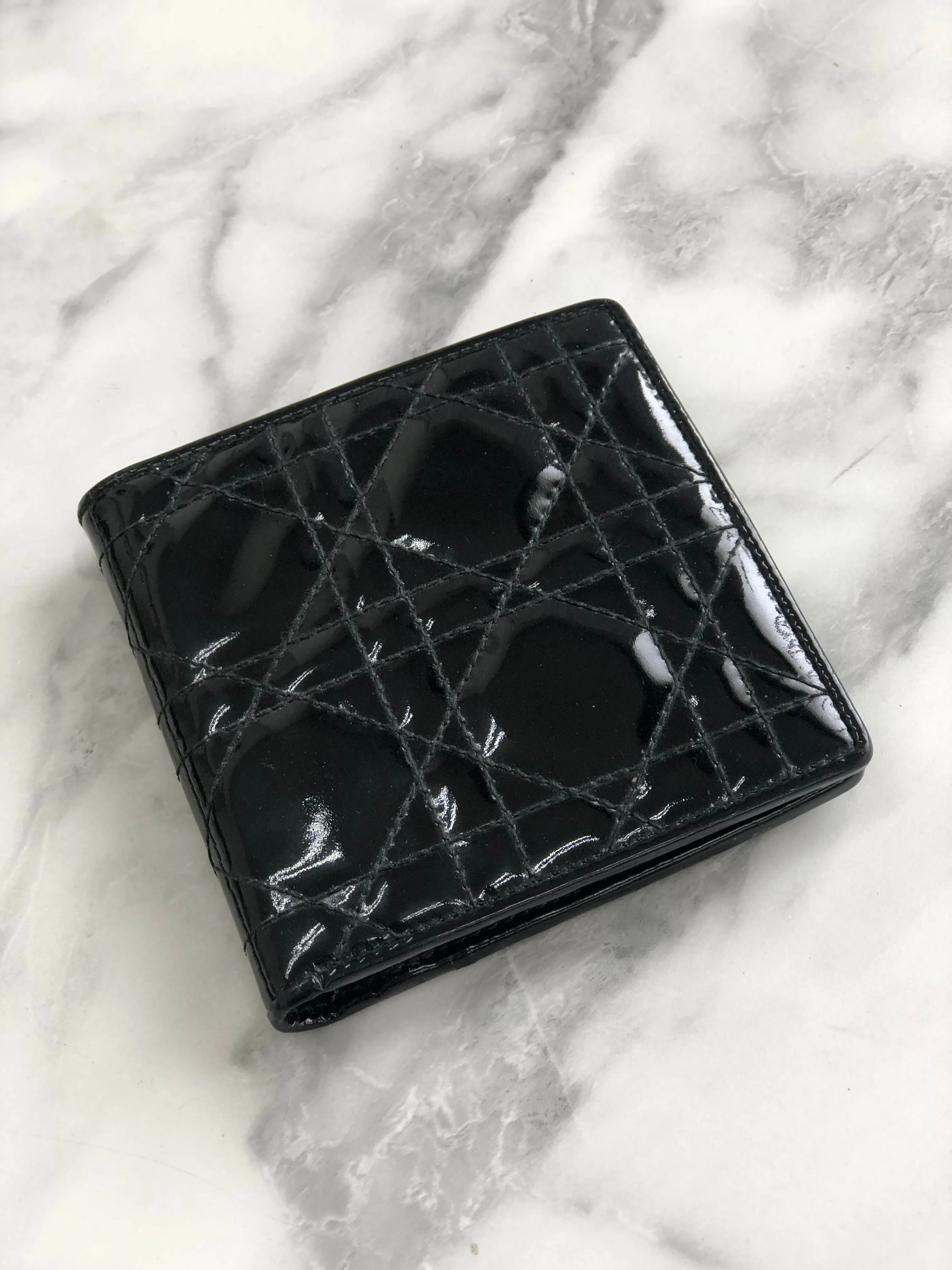 Christian Dior Wallet Patent leather Cannage Black n8nbaj