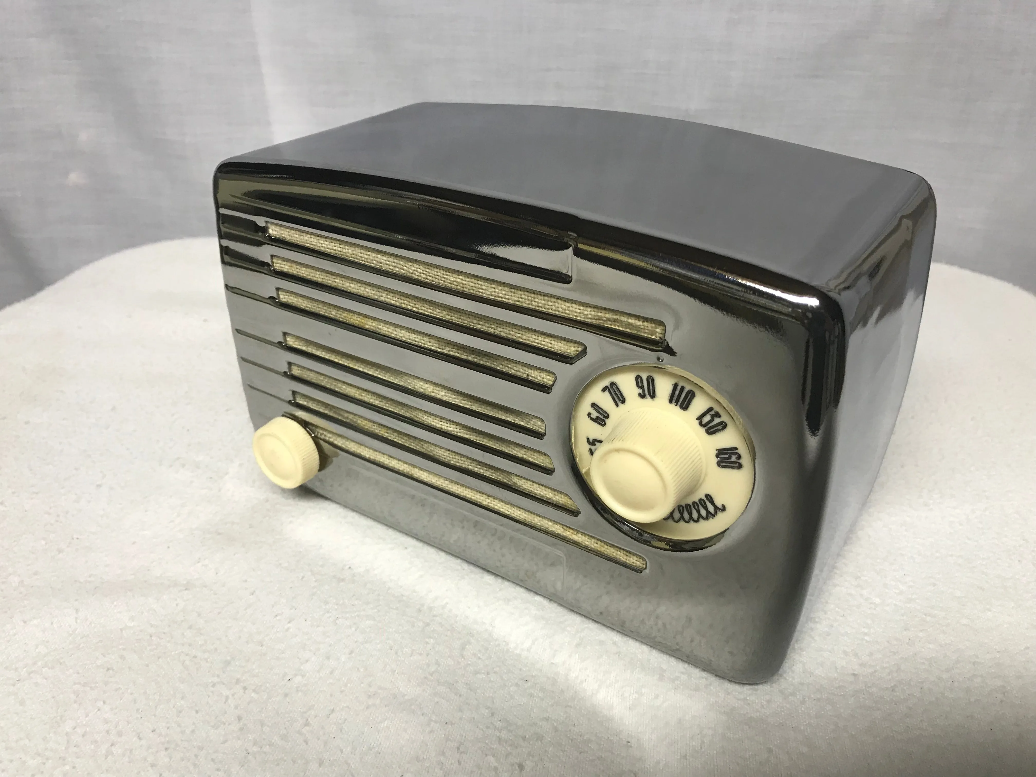 Chrome Silvertone Midget Tube Radio With Bluetooth input.