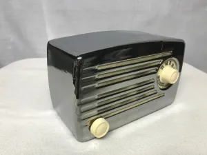 Chrome Silvertone Midget Tube Radio With Bluetooth input.