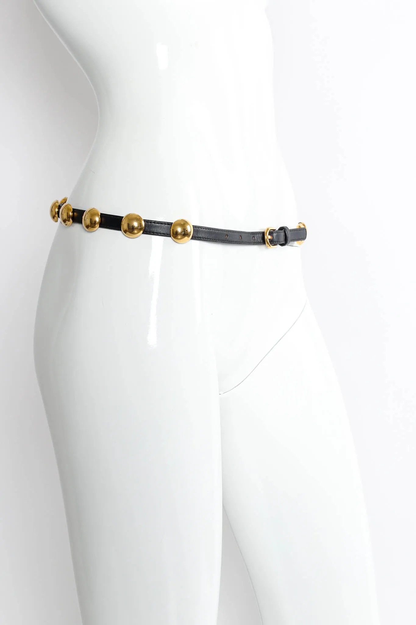 Circular Dome Leather Belt