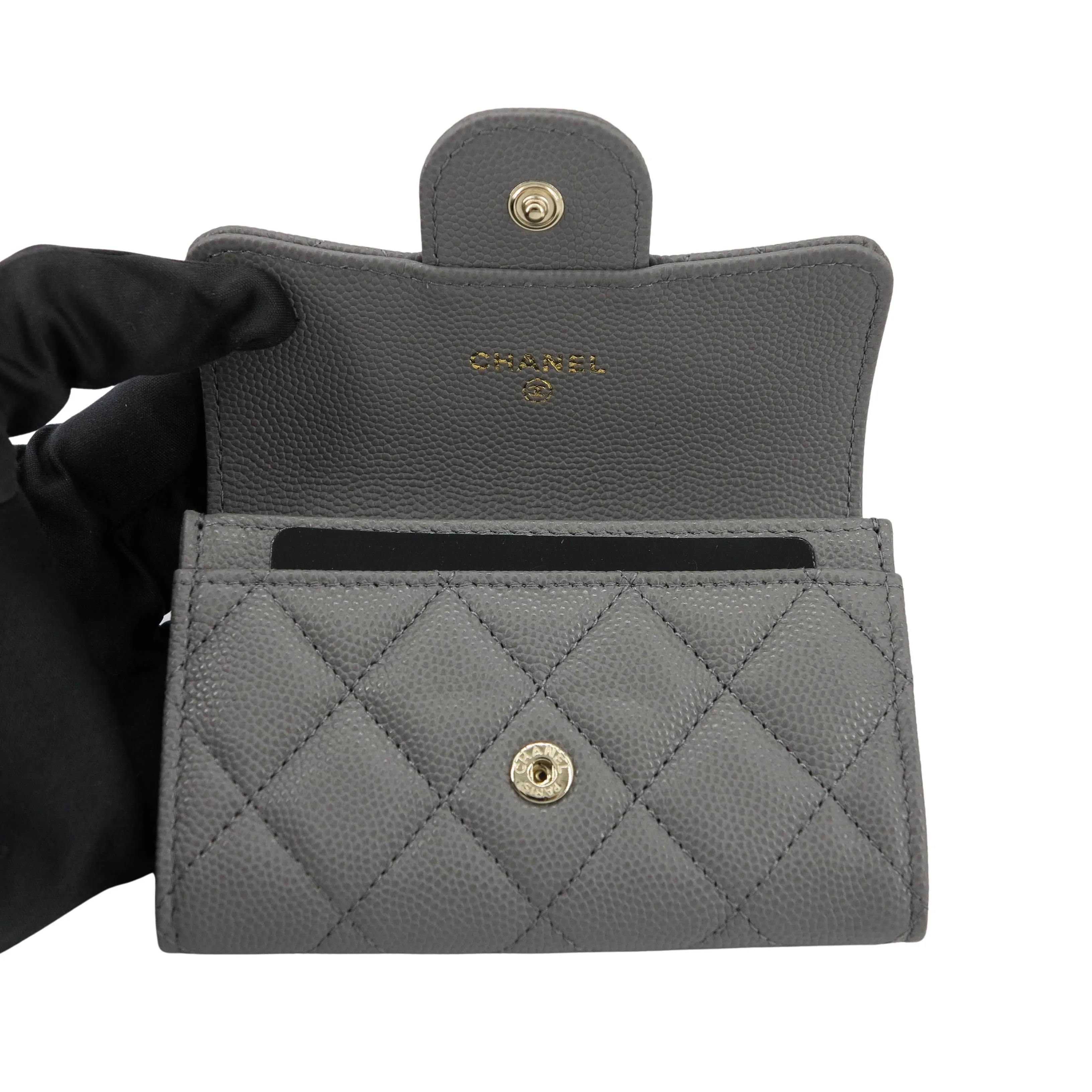 Classic Flap Card Holder in 22B Grey Caviar