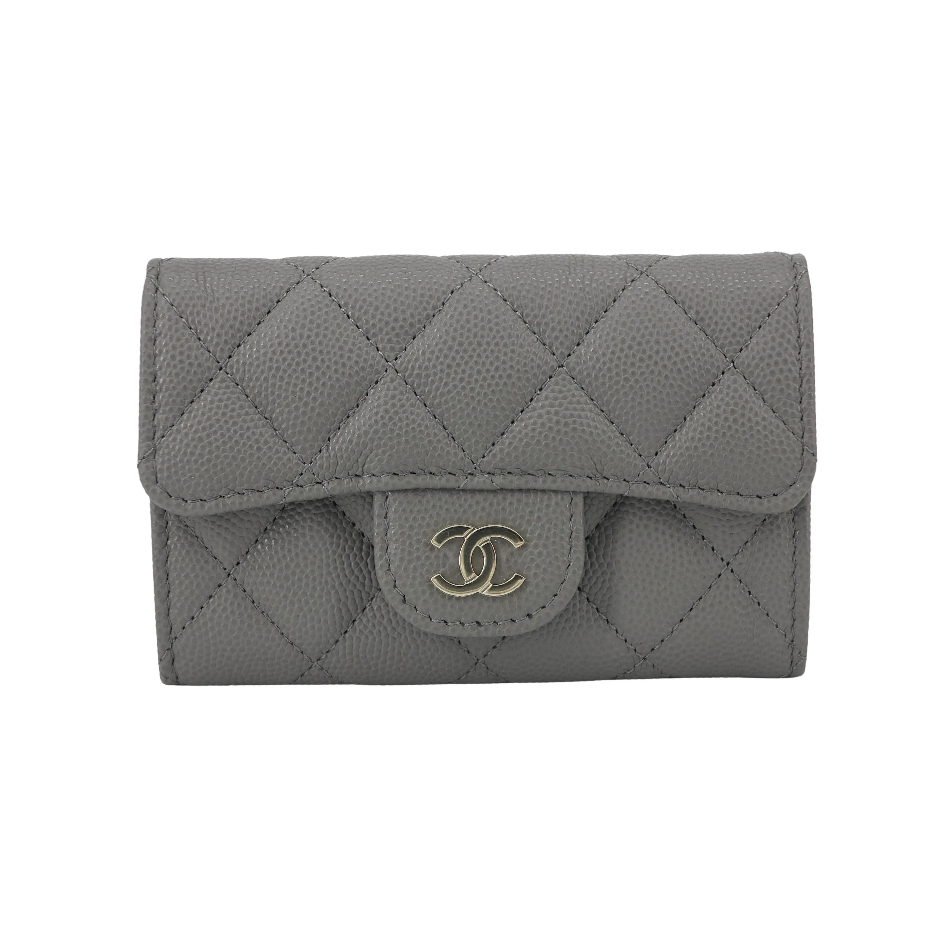 Classic Flap Card Holder in 22B Grey Caviar