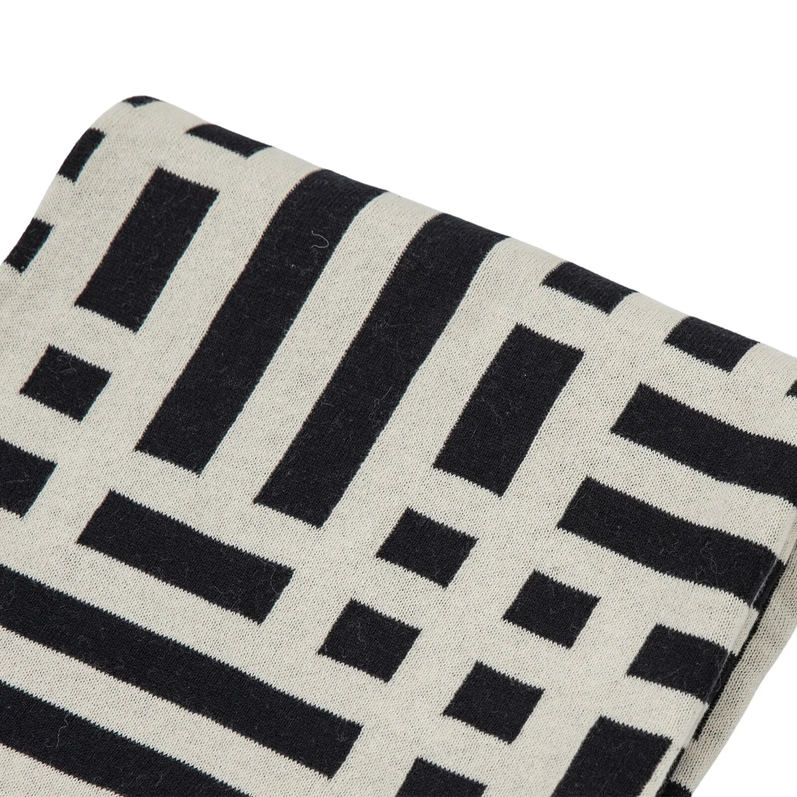 DECOR Knitted Tassel Throw