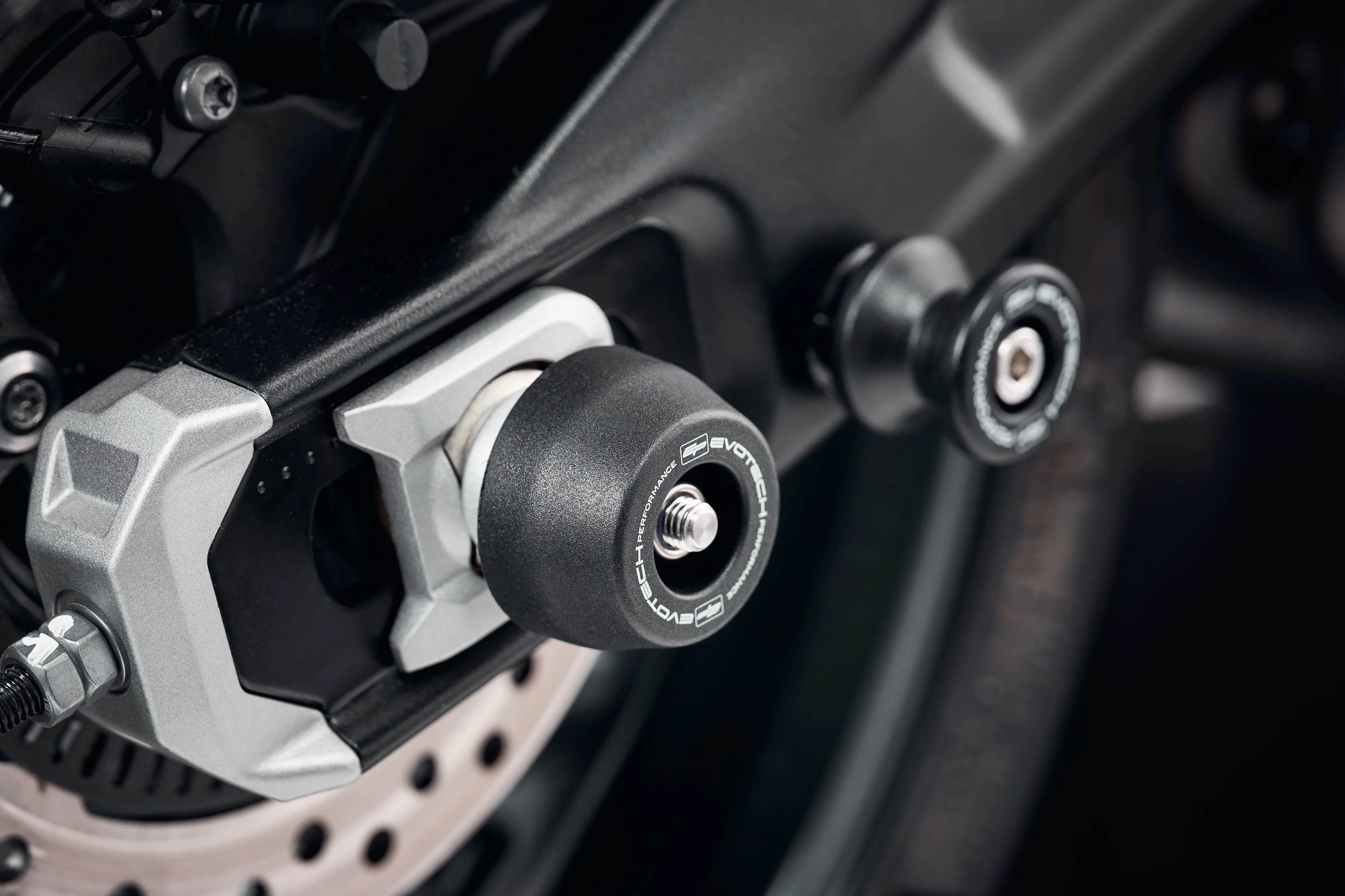 Evotech Rear Spindle Bobbins - Triumph Daytona 660 (2024 )