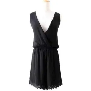 Fashionable V-Neck  Lace Splicing Solid Color Sleeveless Romper For Women - Black S