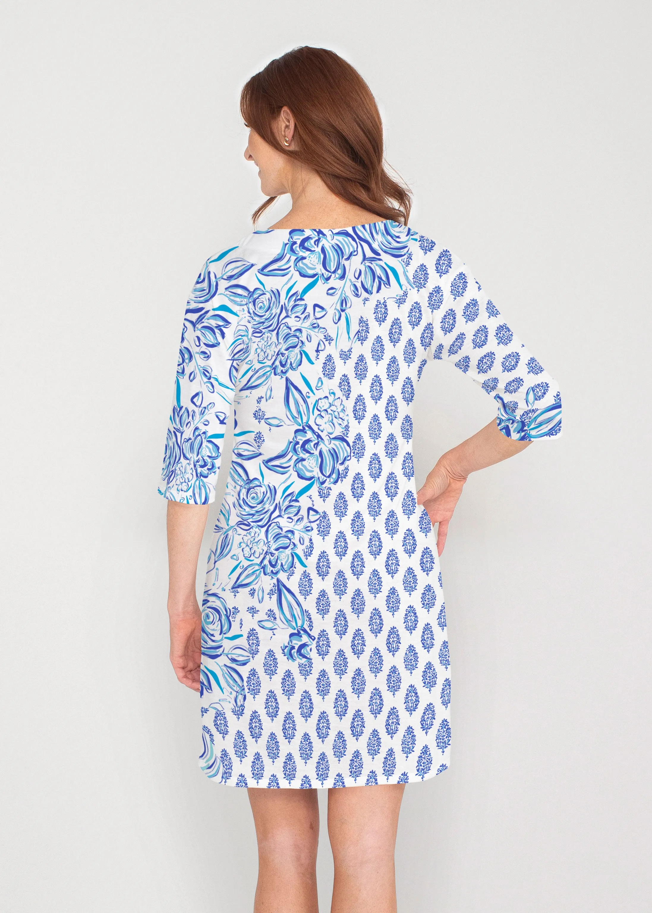Flora (8041) ~ Lucy 3/4 Sleeve V-Neck Dress