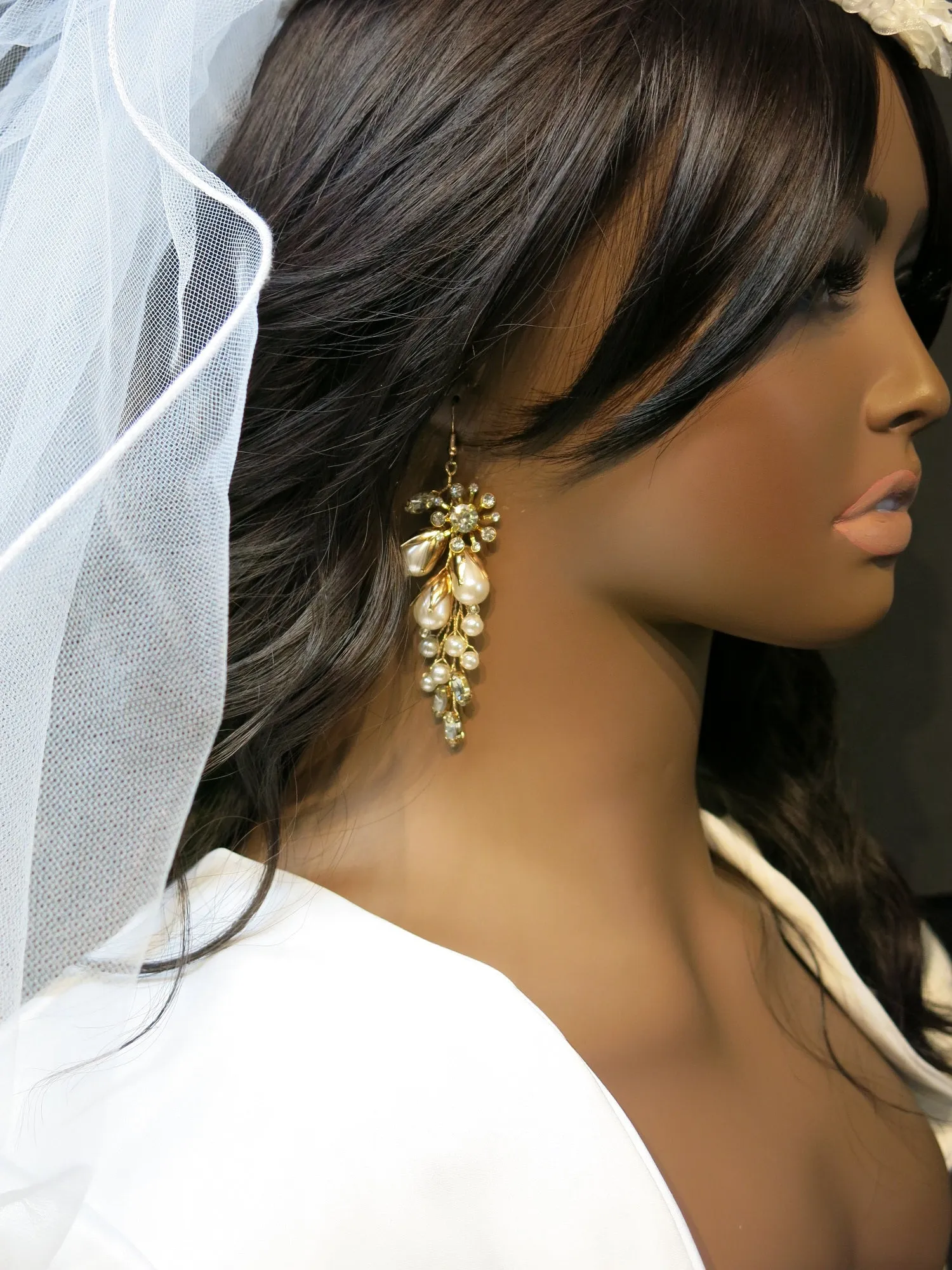 Floral Pearl Prom Earrings, Wedding Boho Gold Wire Flower Earrings, Bridal Dangle Earrings