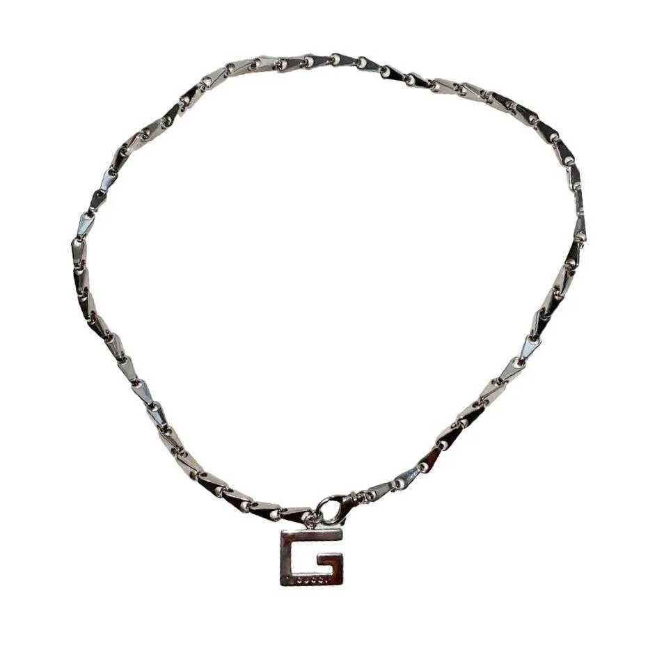 Gucci Silver Logo Chain Belt