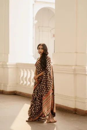Naltural dyed Bagru saree - Roheda- Mugha boota Syahi Begar
