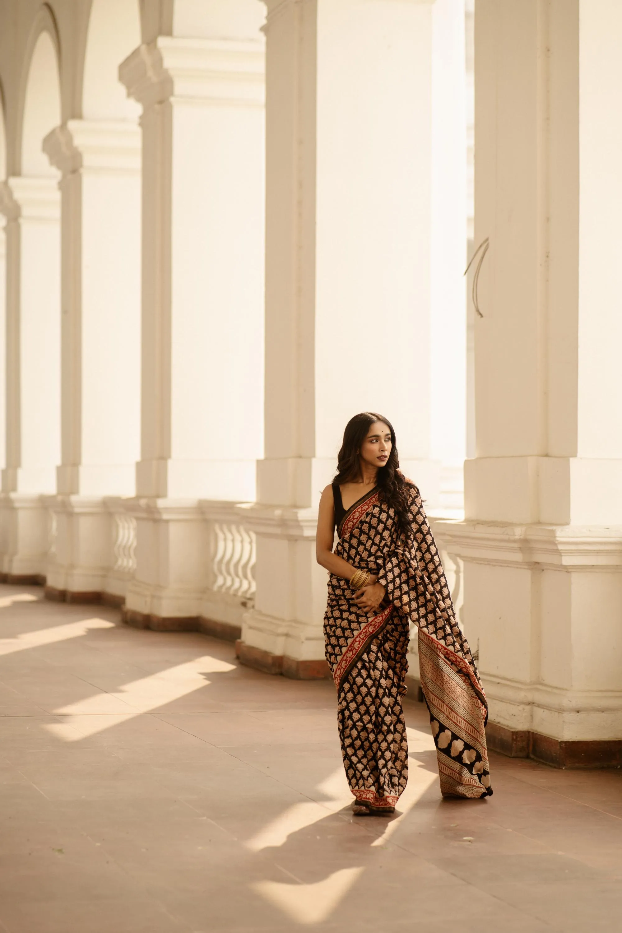 Naltural dyed Bagru saree - Roheda- Mugha boota Syahi Begar