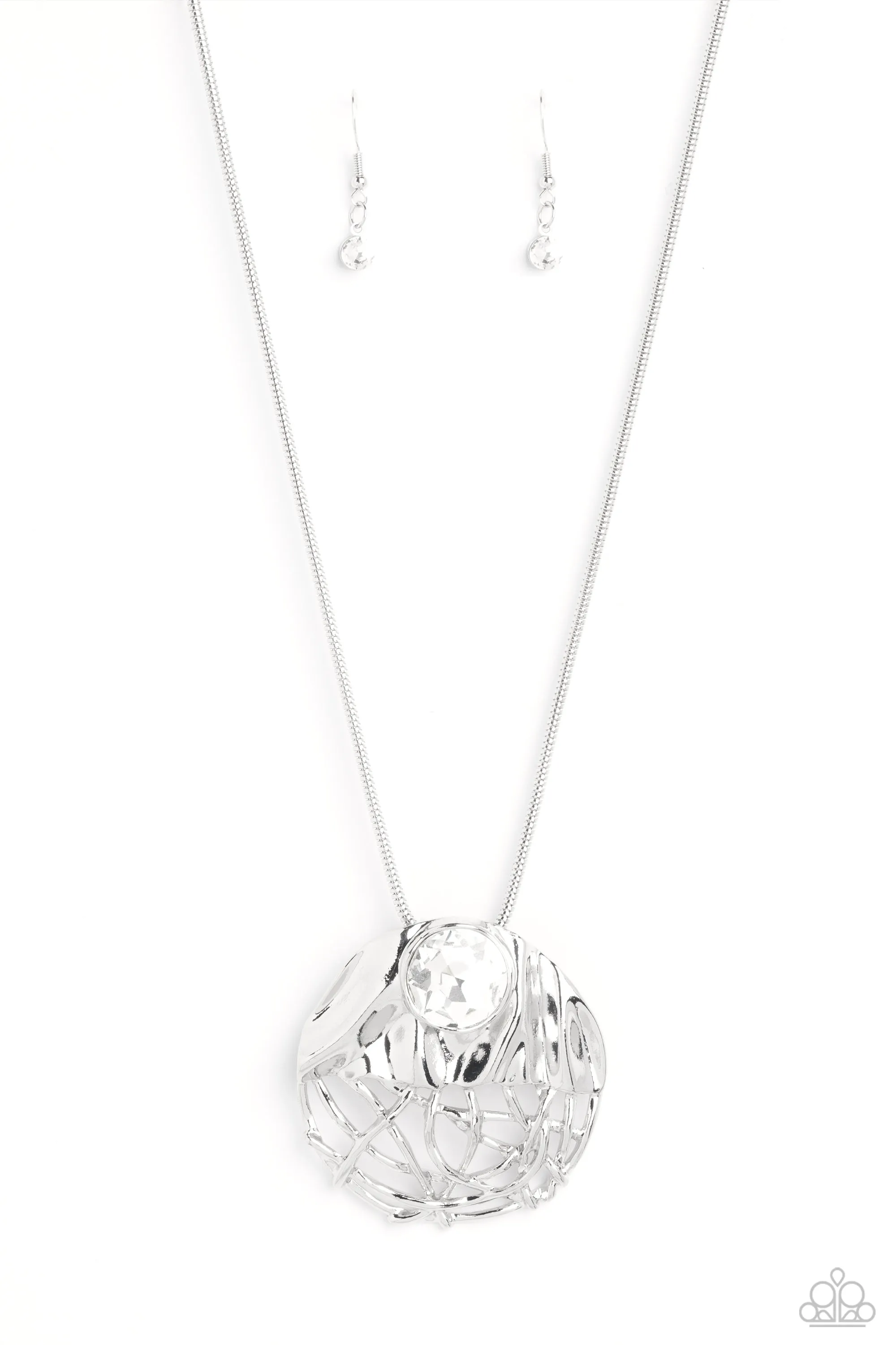 Paparazzi Lush Lattice Necklace White