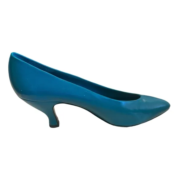 Paulina Ferragamo shiavone low heel pump vintage NWOB size 40 N but think reg 8