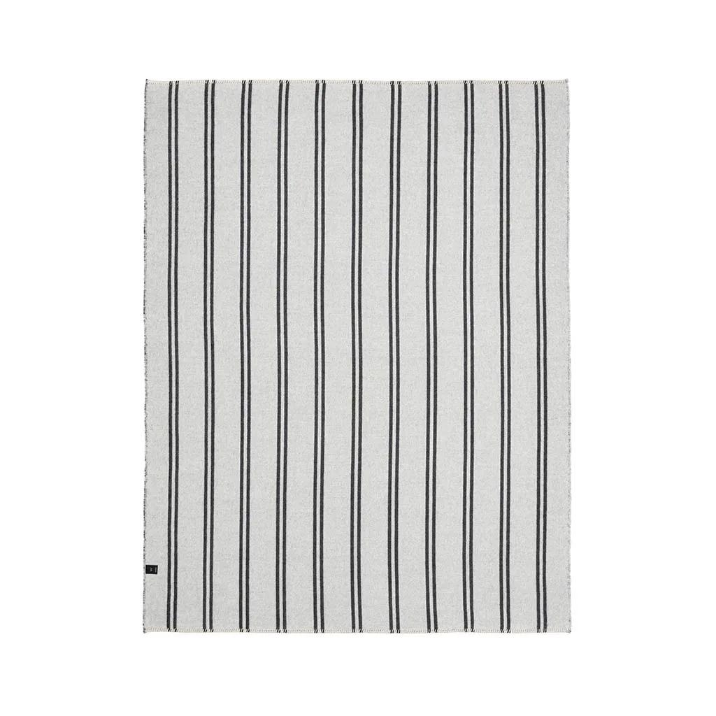 STRAITS REVERSIBLE THROW