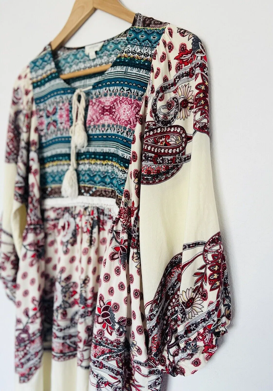 UMGEE Cream Floral Babydoll Dress Sz L Tassel Balloon Sleeves Crochet Tunic Boho