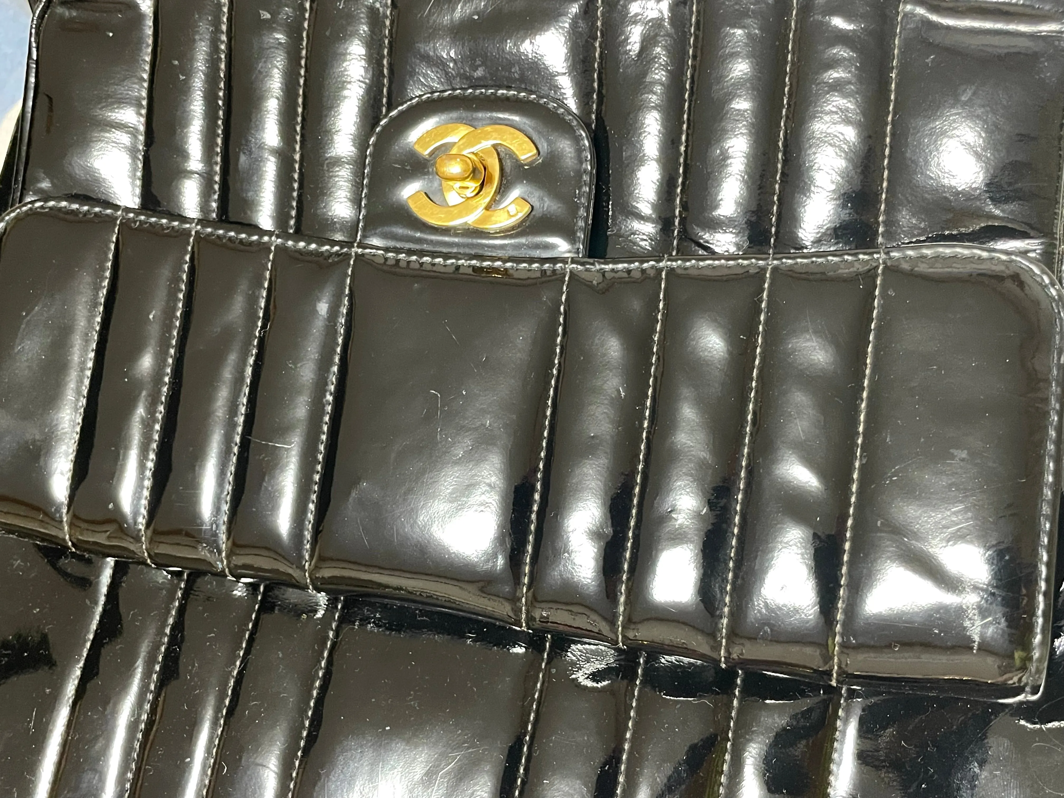 Vintage CHANEL 2.55 combo design black patent enamel chain shoulder bag with vertical stiches and golden CC closure hock. 050815ac2