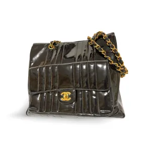 Vintage CHANEL 2.55 combo design black patent enamel chain shoulder bag with vertical stiches and golden CC closure hock. 050815ac2