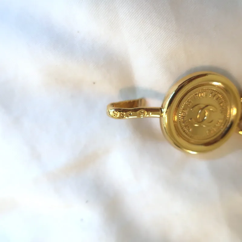 Vintage Chanel 98P CC Logo Disc Chain Belt Gold One Size