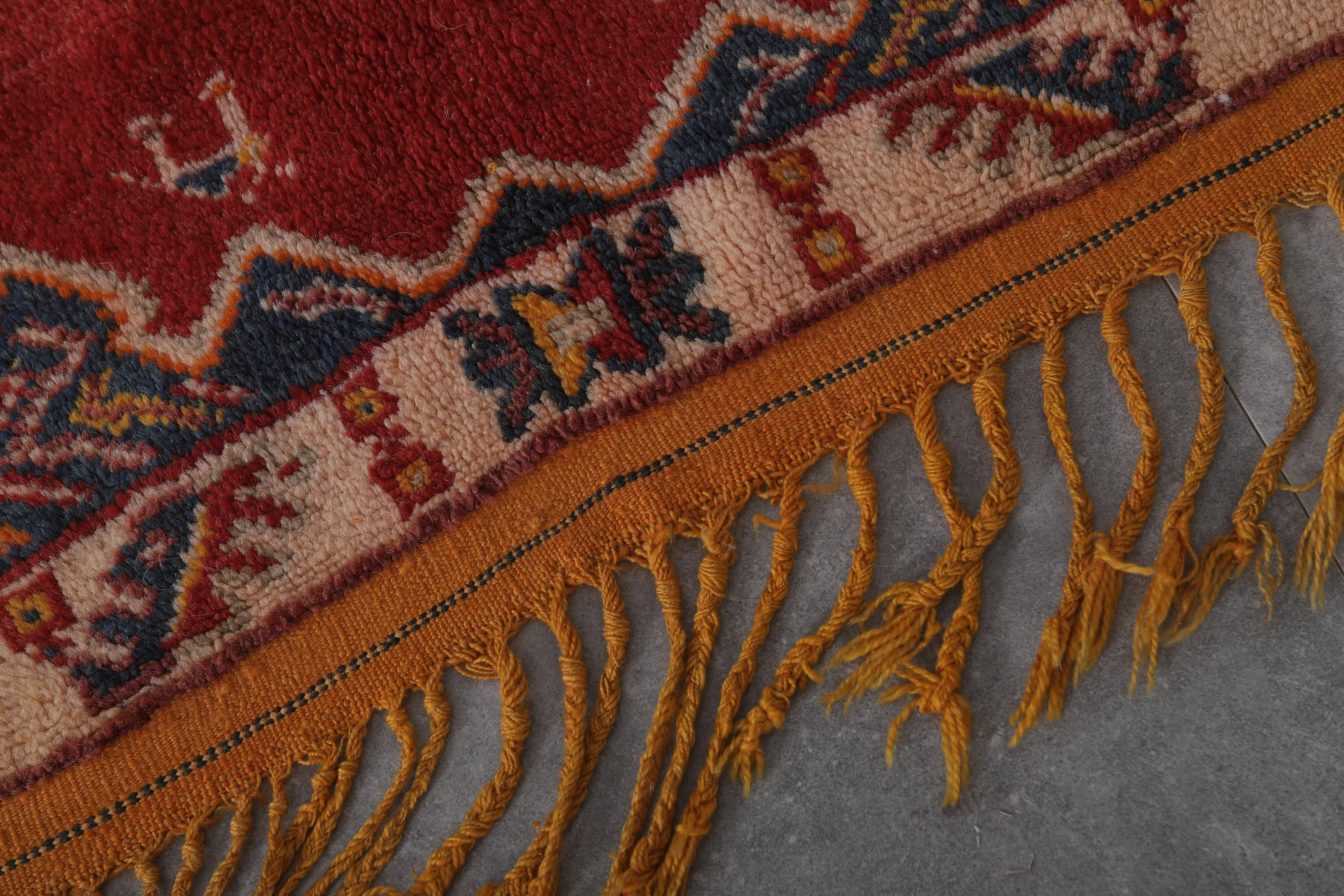 Vintage Moroccan Rug 3.4 x 6.4 FT - Red Handwoven Elegance