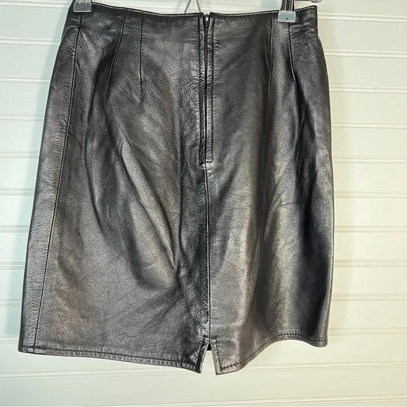 Vintage Vakko Women's Leather Skirt Size 6 Black Lined USA Made