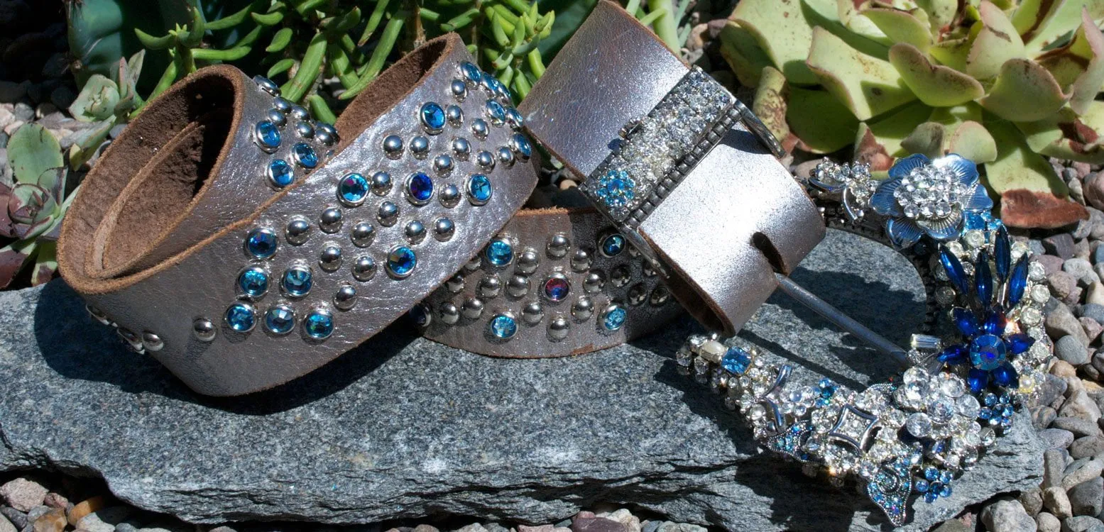 Vintage Western Belt & Buckle - Medium