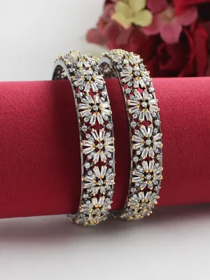 Vritee Bangle Set